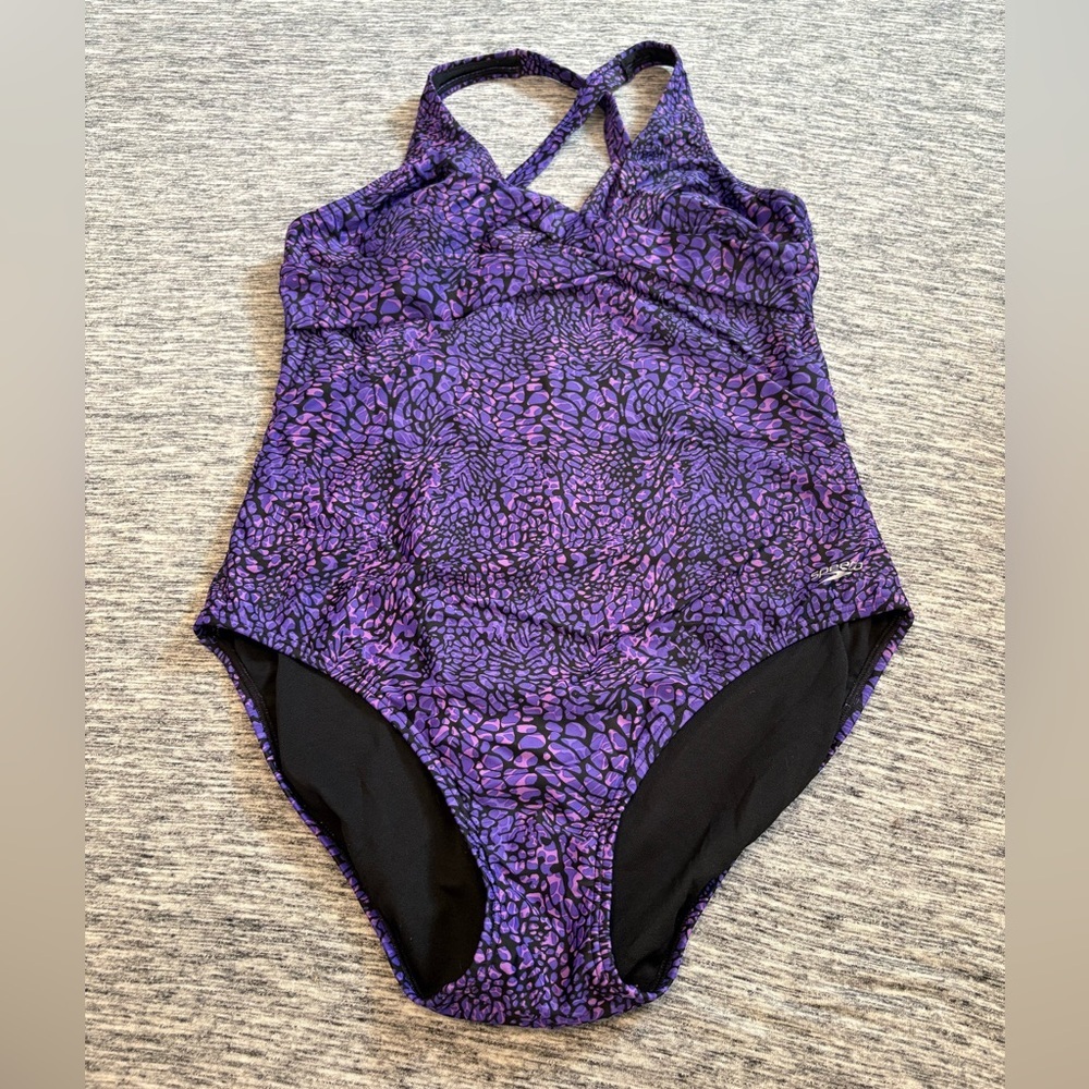 Speedo Women’s One Piece Swimsuit Medium